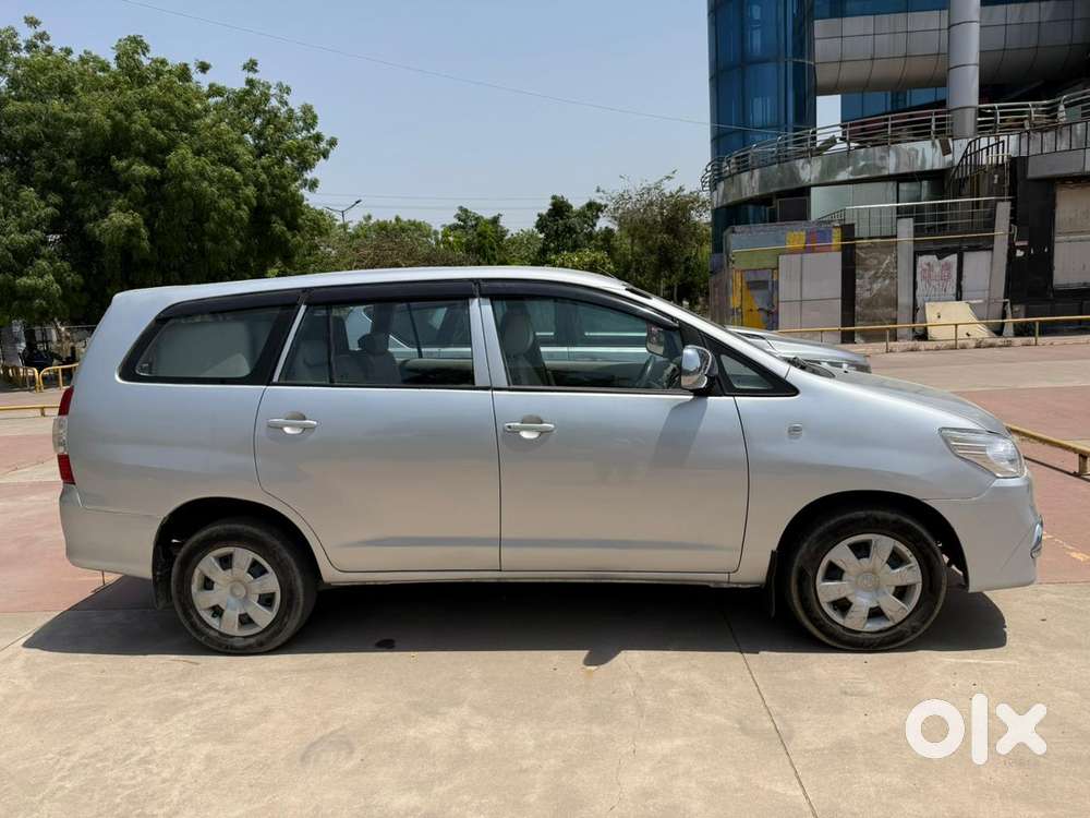 Toyota Innova 2009-2011 2.5 Gx 8 Str, 2012, Diesel