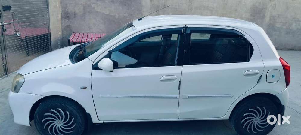 Toyota Etios Liva 2012 Diesel Well Maintained