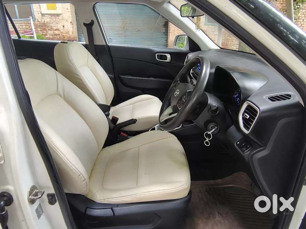 Hyundai Venue 1.0 Sx (o) Turbo Dct, 2019, Petrol