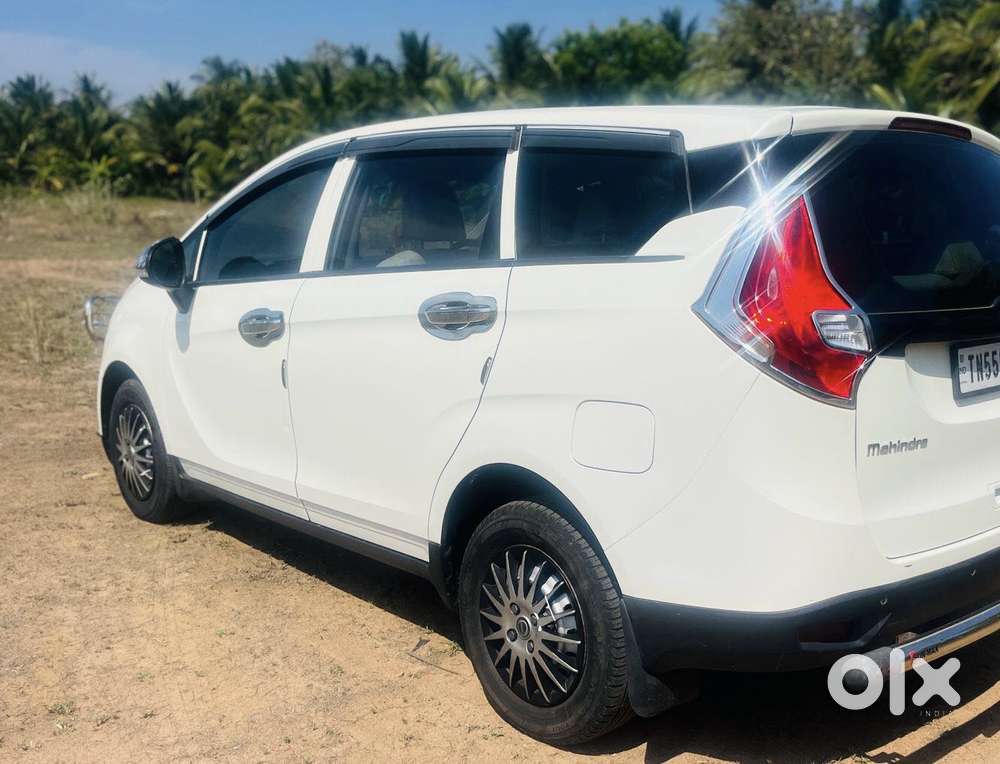 Mahindra Marazzo M2, 2021, Diesel