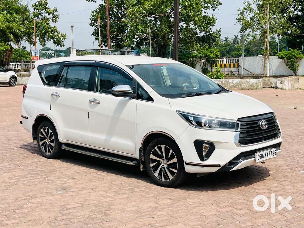 Toyota Innova Crysta 2.7 Zx At, 2022, Petrol