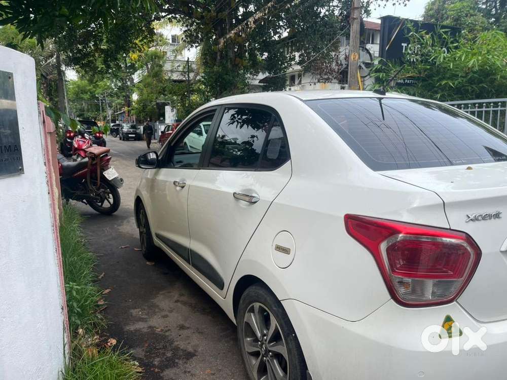 Hyundai Xcent Petrol Well Maintained
