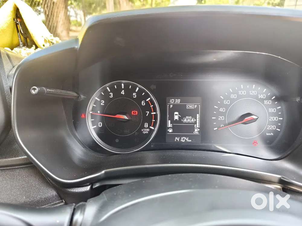 Maruti Suzuki Swift Vxi(o) Petrol+cng