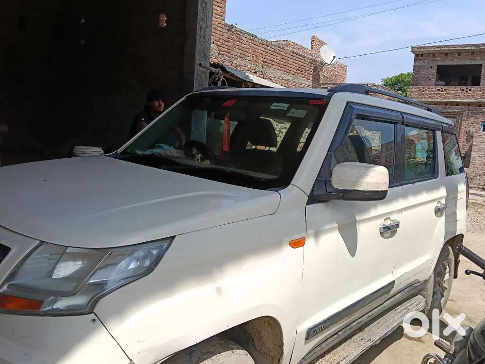 Mahindra Tuv 300