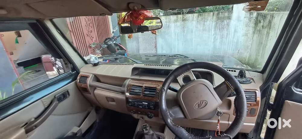 Mahindra Bolero Slx 2013