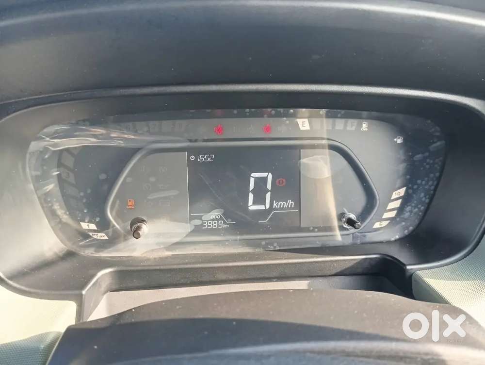 Tata Punch 2025 Cng & Hybrids 5600 Km Driven