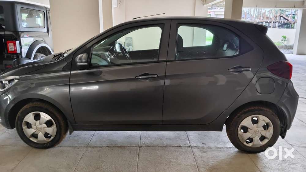 Tata Tiago Petrol 2020