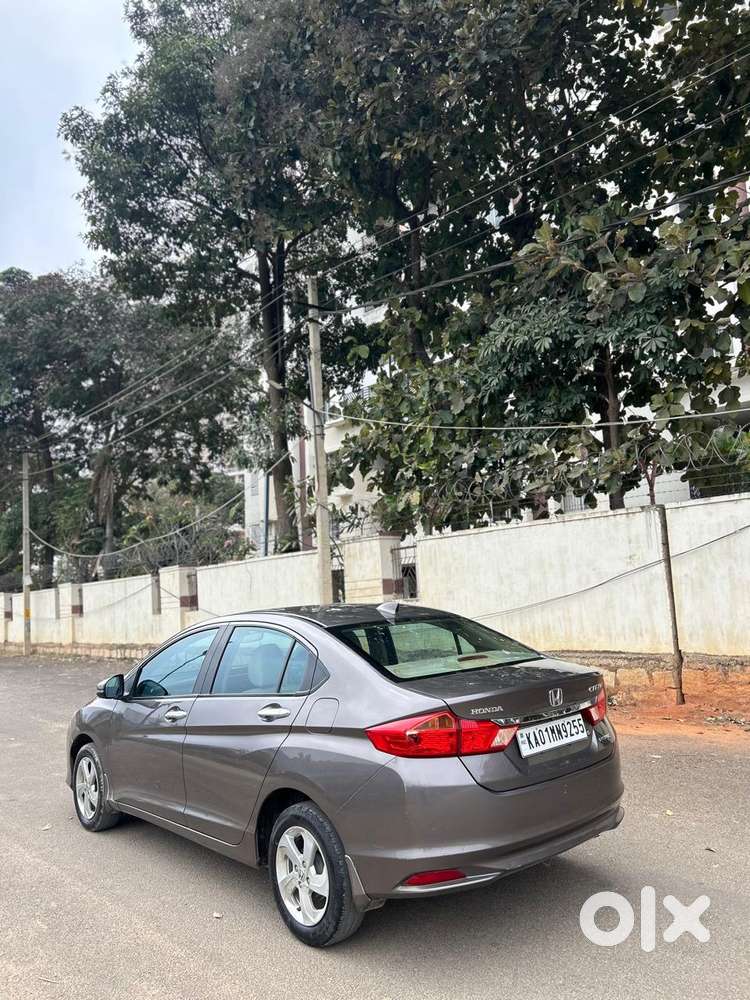 Honda City I-vtec V, 2016, Petrol