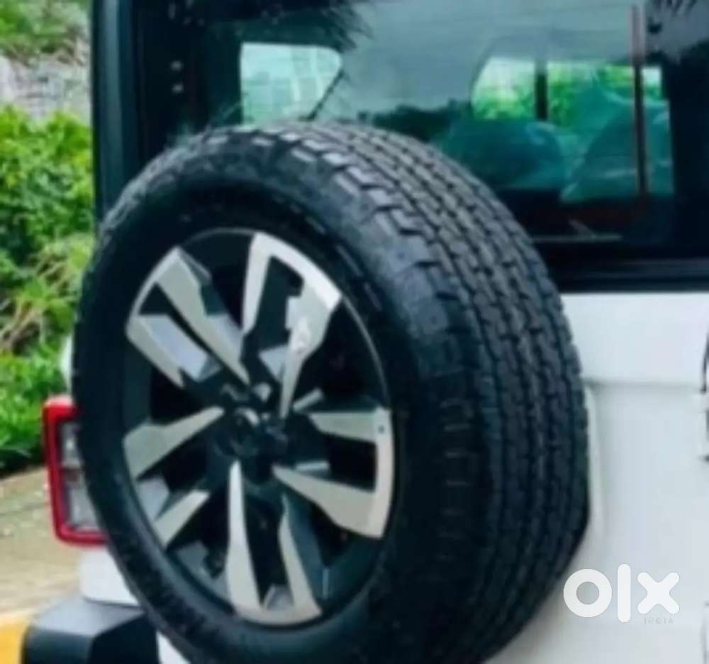 Mahindra Thar Roxx Ax 7l Rwd Diesel Automatic Model 2026