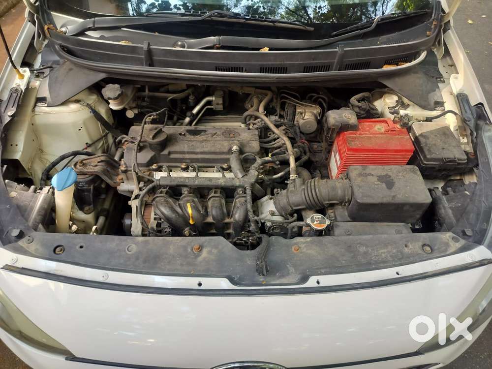 Hyundai Elite I20 Sportz (o) 1.2, 2014, Petrol