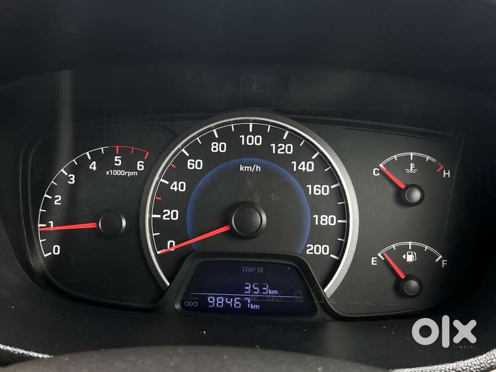 Hyundai Grand I10 Crdi Sportz, 2016, Diesel