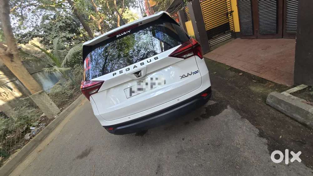 Mahindra Xuv700 2022 Petrol 37000 Km Driven
