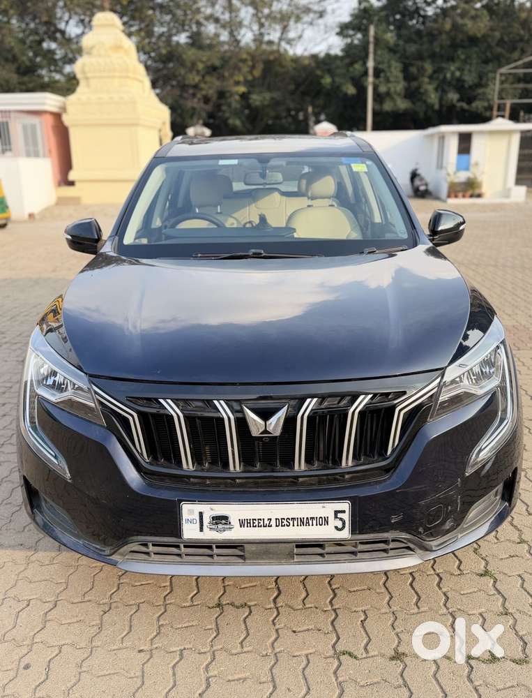 Mahindra Xuv700 2.0 Ax 5 Petrol At Str, 2022, Petrol