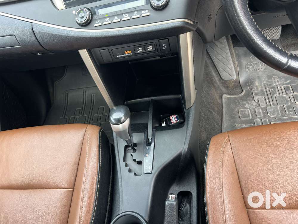 Toyota Innova Crysta 2.8z Automatic, 2018, Diesel