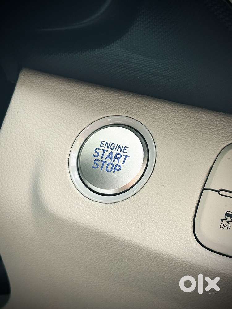 Hyundai Venue S (o) 1.2 Petrol Knight Edition, 2023, Petrol