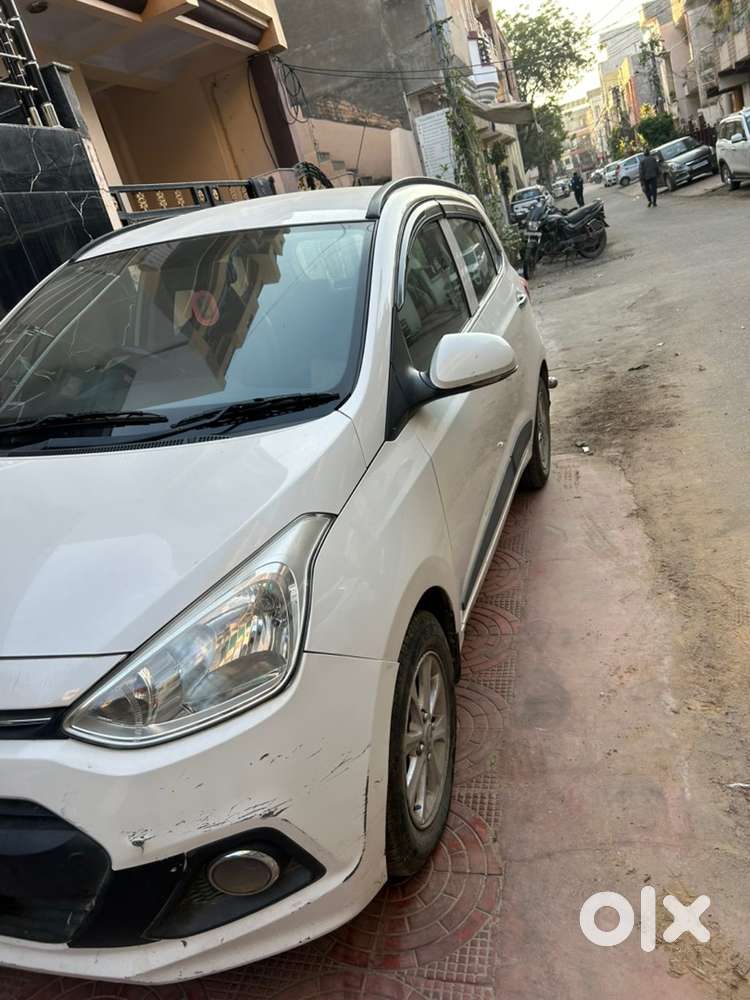 Hundhai Grand I10 Asta Top Model 2016