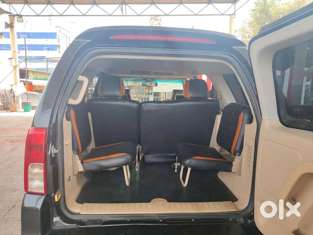 Tata Safari Storme 2015