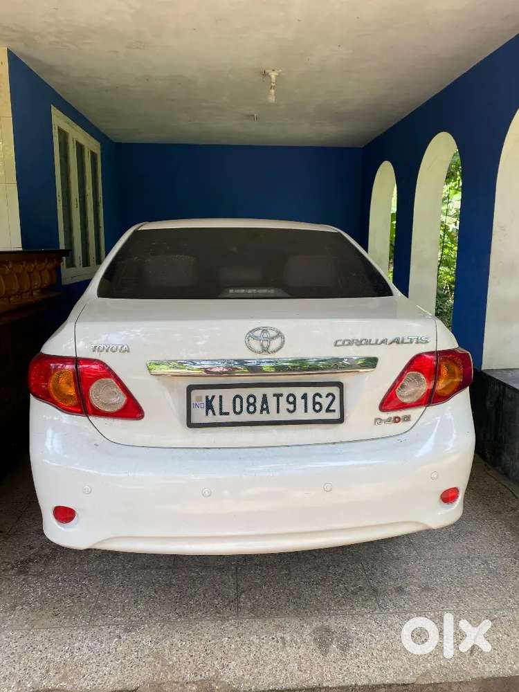 Toyota Corolla Altis 2011