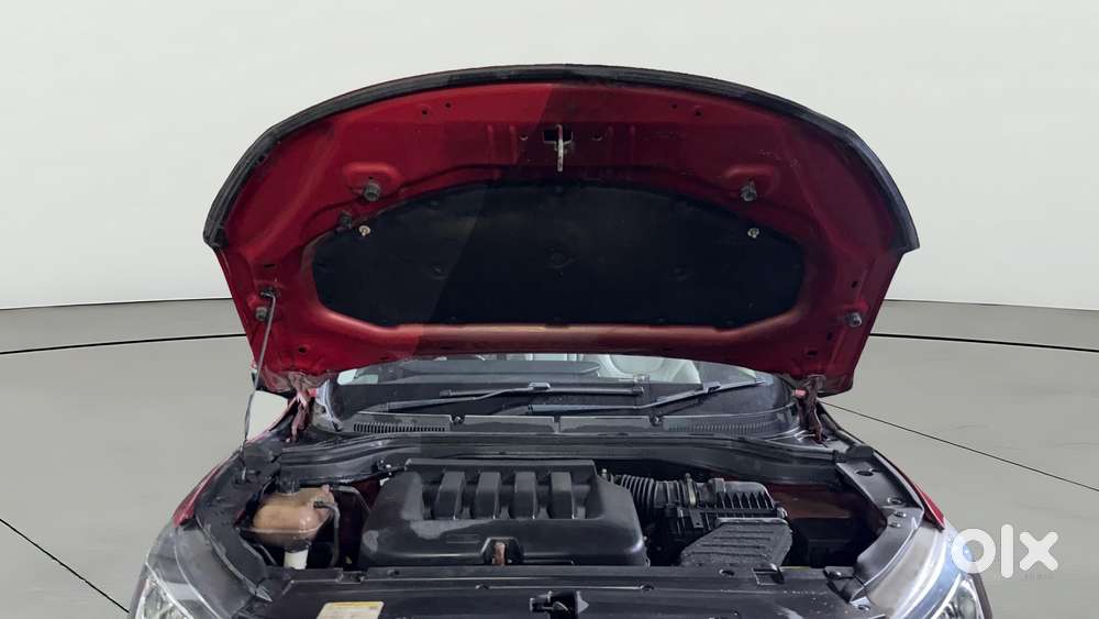 Mahindra Xuv700 2.0 Ax 7 Petrol Mt Str, 2021, Petrol