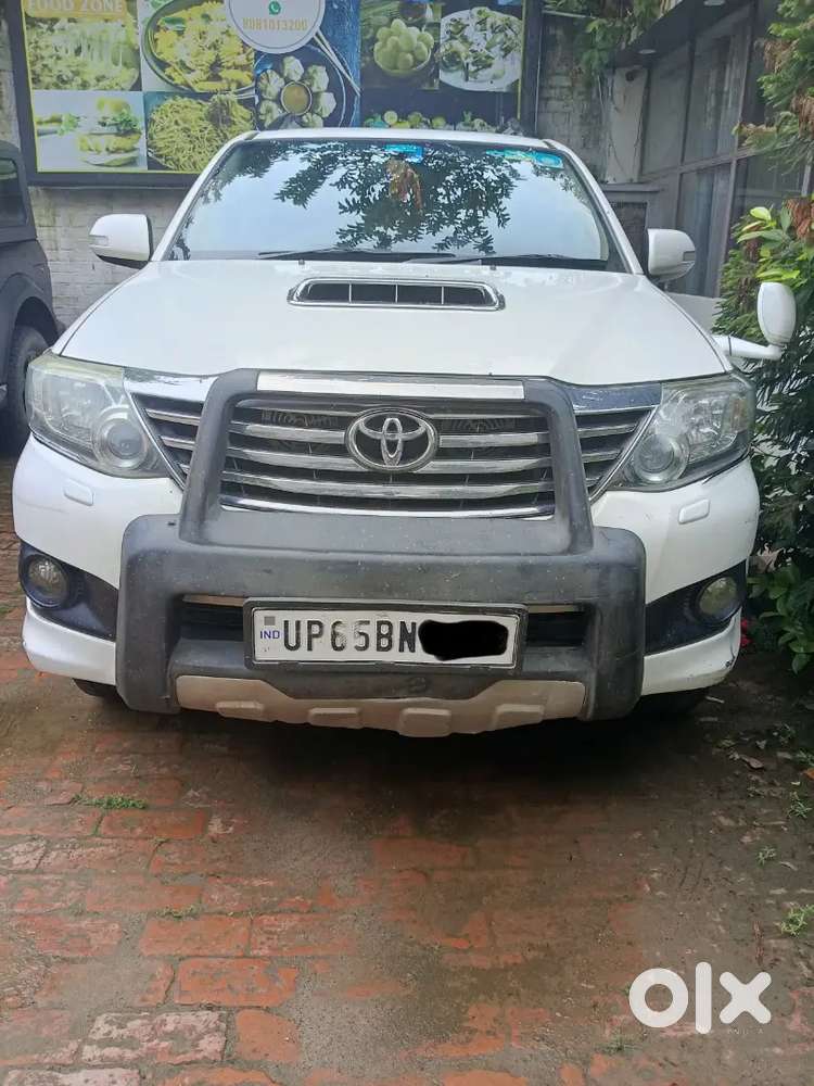 Toyota Fortuner 3.0 Automatic November 2013
