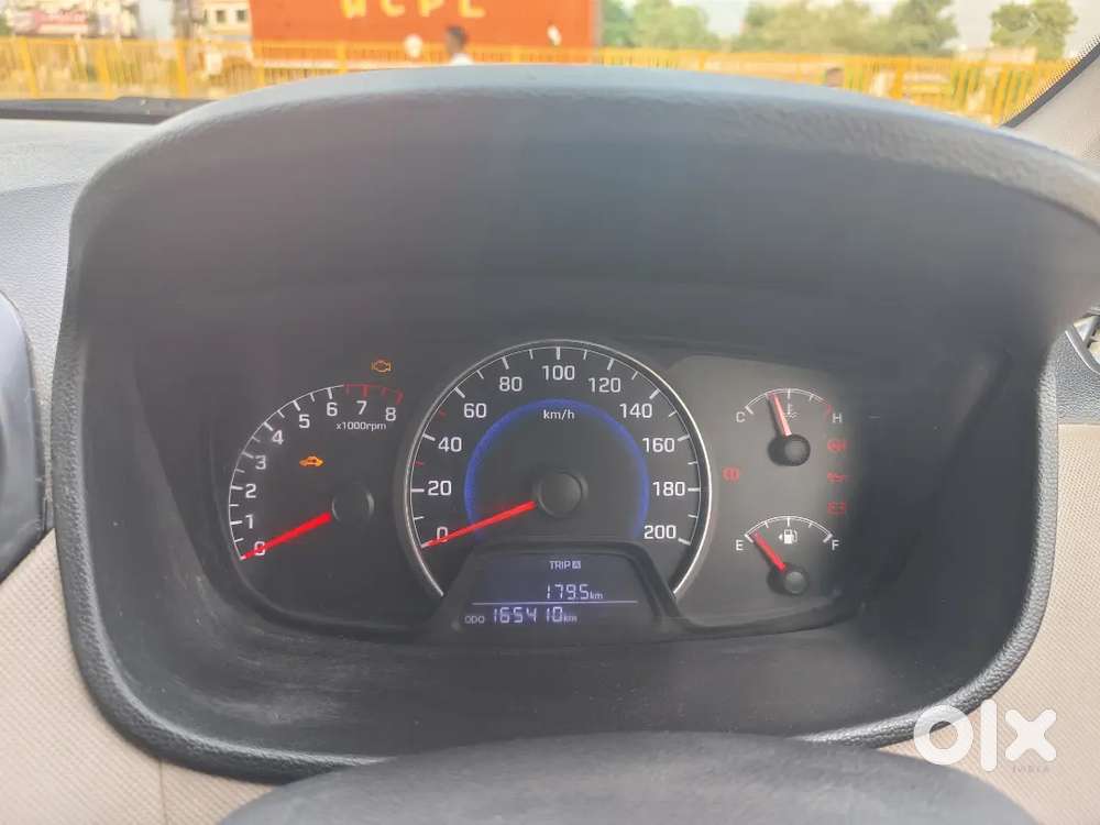 Hyundai Grand I10 Sportz 2015 December