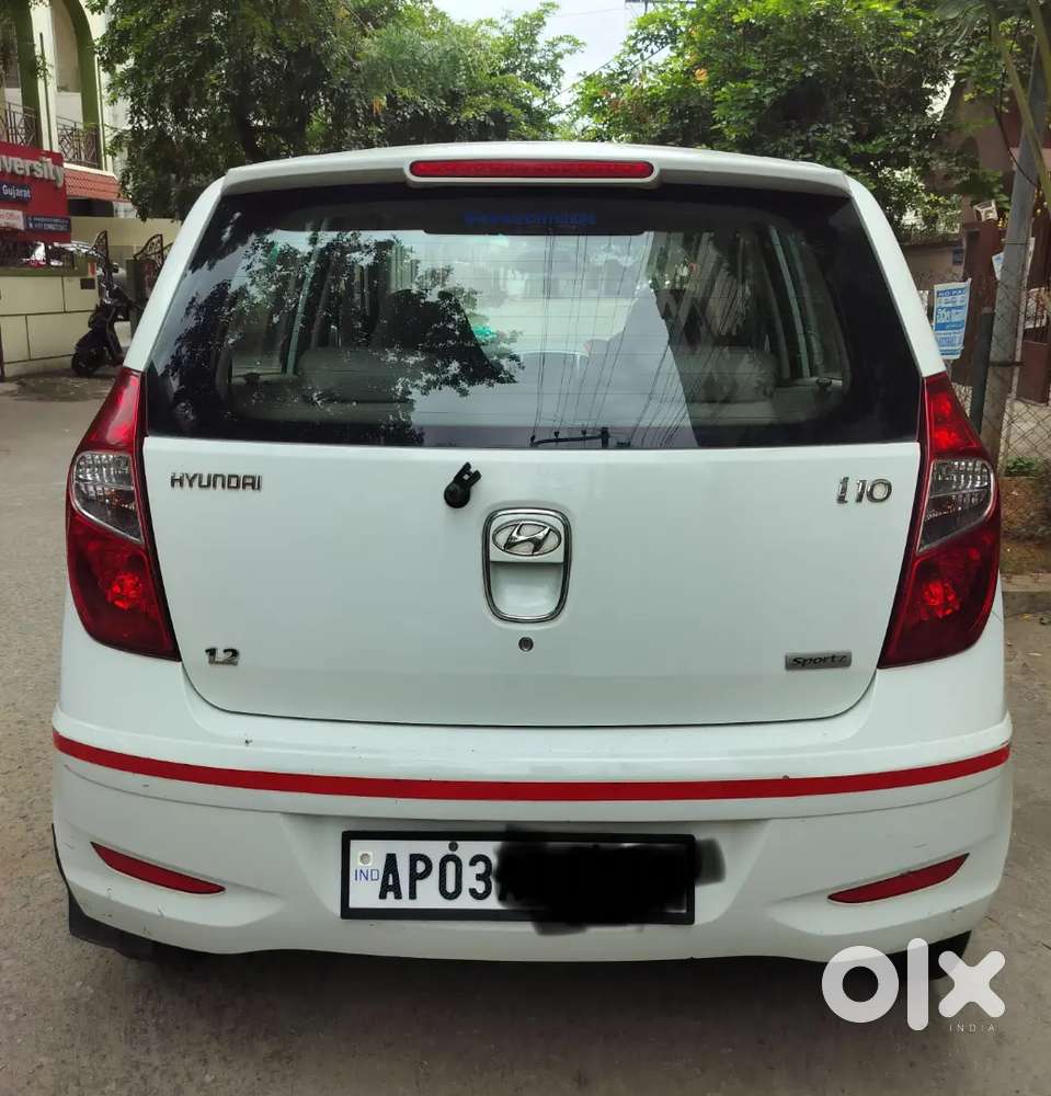 Hyundai I10 Sportz Petrol 2011