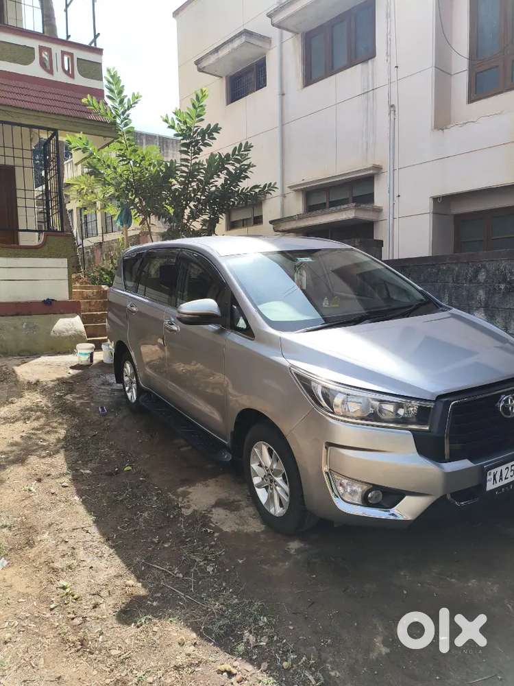 Toyota Innova Crysta 2017 Diesel 150000 Km Driven
