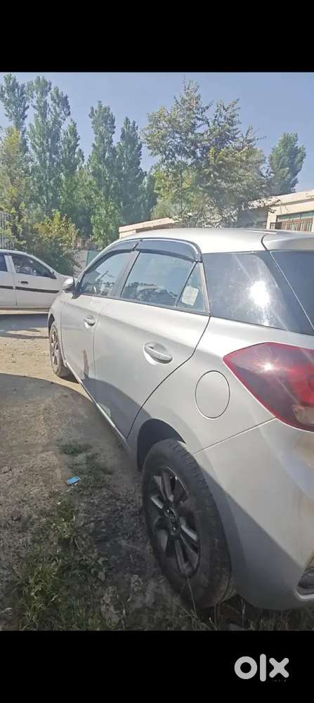 Hyundai I20 2020 Petrol 87000 Km Driven
