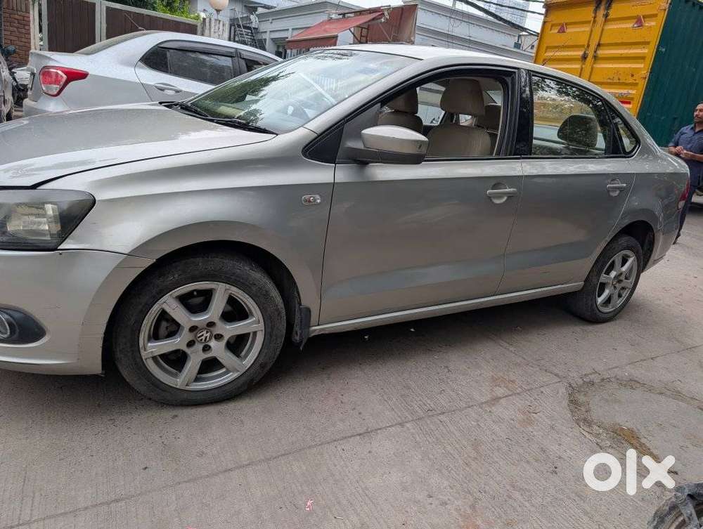 Volkswagen Vento 2010-2013 Petrol Highline, 2012, Petrol