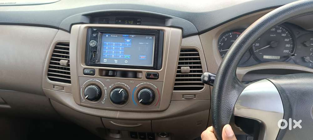 Toyota Innova 2.5 G (diesel) 8 Seater, 2015, Diesel