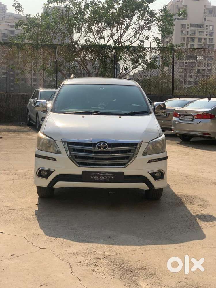Toyota Innova 2015 Diesel Well Maintained