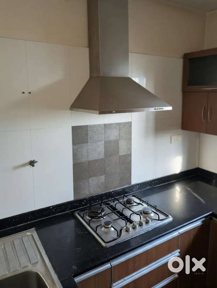 Chimney and 4 Burner Hob Cooktop