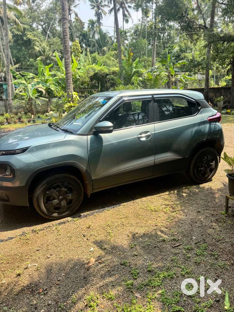 2022 Tata Punch Adventure
