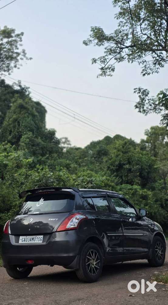 Maruti Suzuki Swift Vxi 1.2 Abs Bs-iv, 2015, Petrol