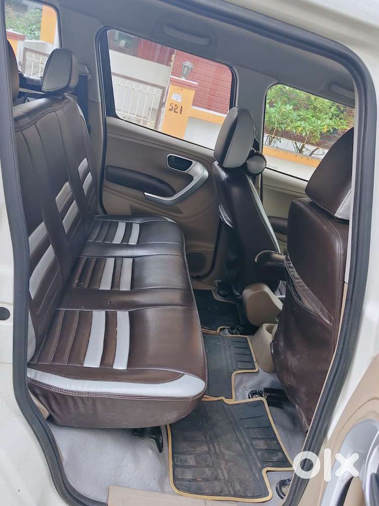 Mahindra Tuv 300 Mhawk100 T8, 2016, Diesel