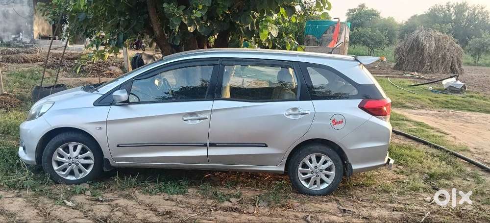 2014 Honda Mobilio V Diesel