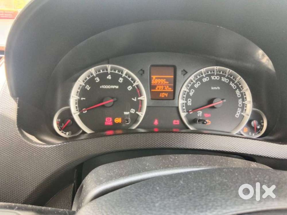 Maruti Suzuki Swift Vxi Abs Bsiv, 2015, Petrol