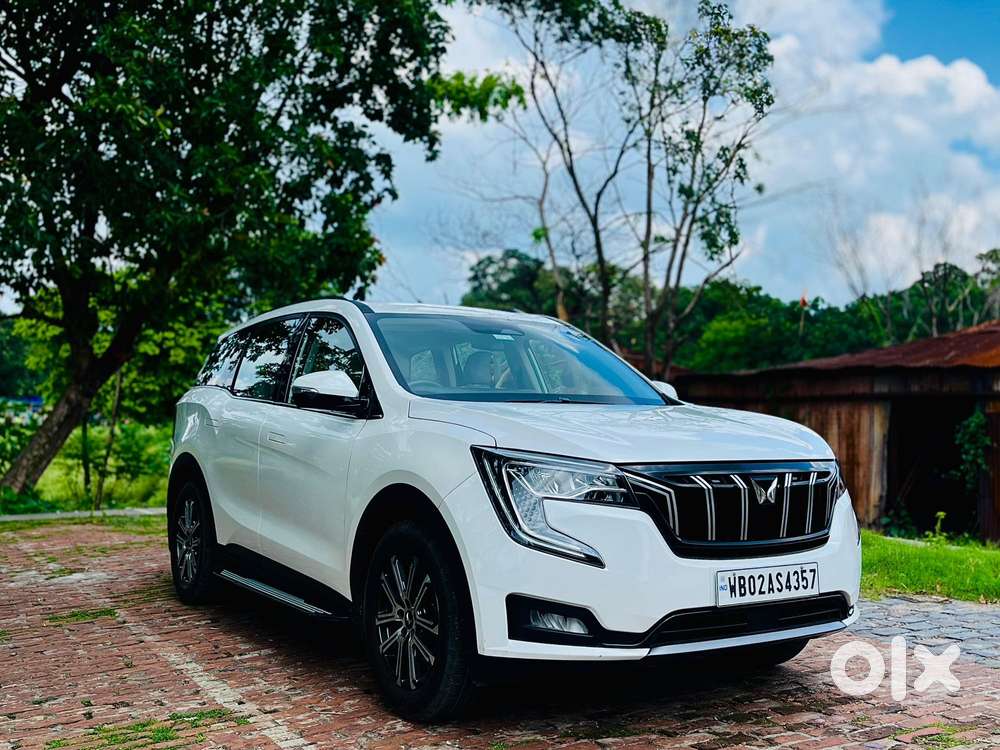 Mahindra Xuv700 2.0 Ax 7 Petrol Mt Str, 2022, Petrol