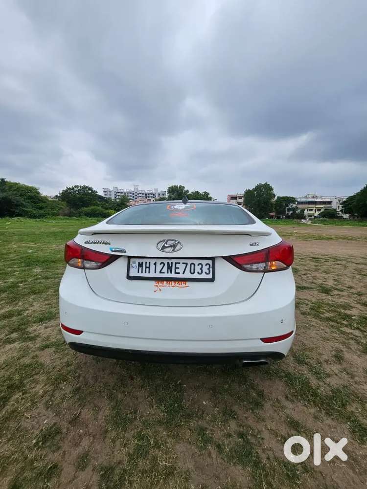 Hyundai New Elantra 2016 Diesel 161000 Km Driven
