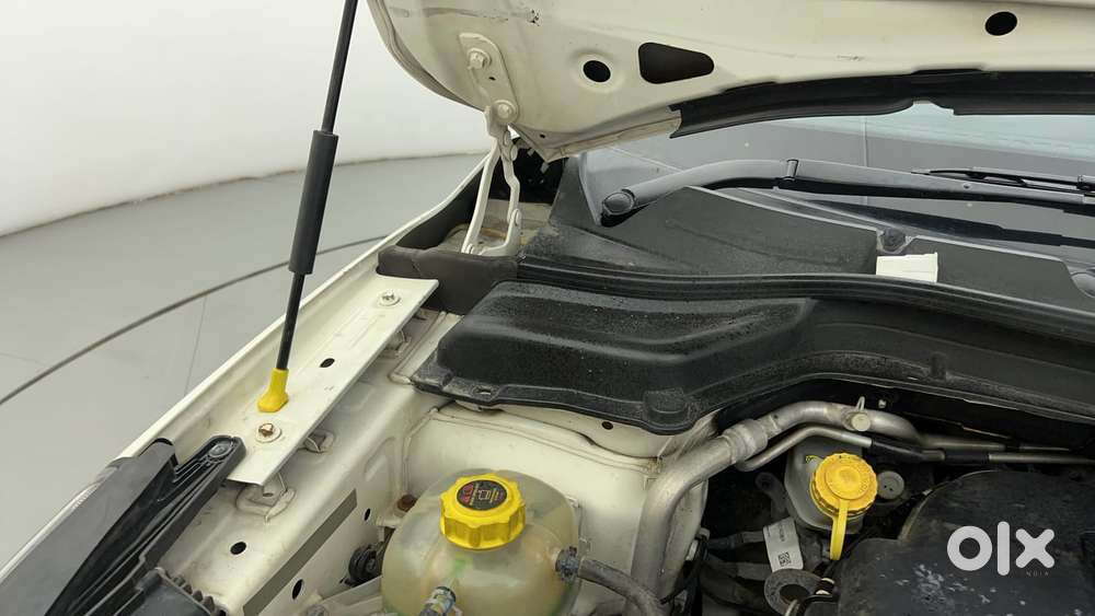 Mahindra Xuv300 W8 Option, 2020, Petrol