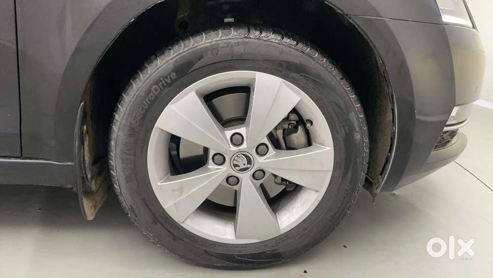 Skoda Octavia 1.8 Tsi Style At, 2017, Petrol