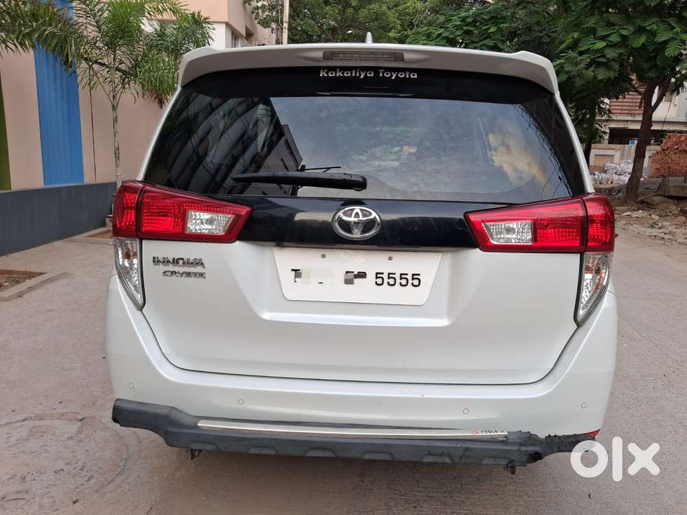 Toyota Innova Crysta [2020-ongoing] 2.7 Gx Mt 7 Str, 2023, Diesel