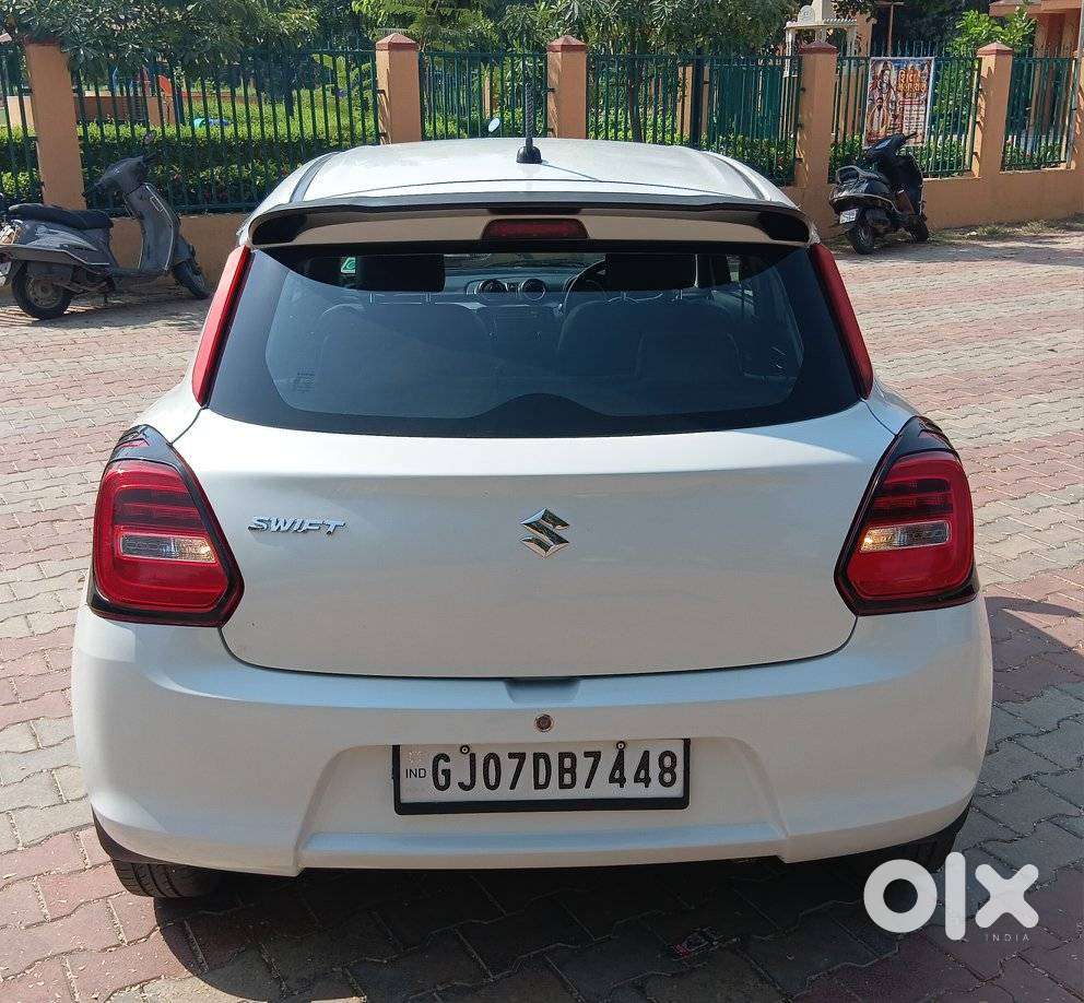 Maruti Suzuki Swift Vxi + Manual, 2018, Petrol