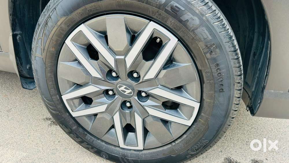 Hyundai Venue Petrol Manual 2022