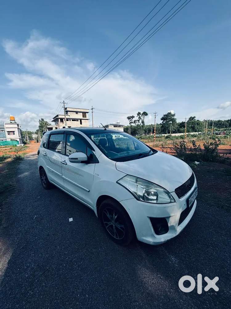 Maruti Suzuki Ertiga 2015 Diesel 179000 Km Driven