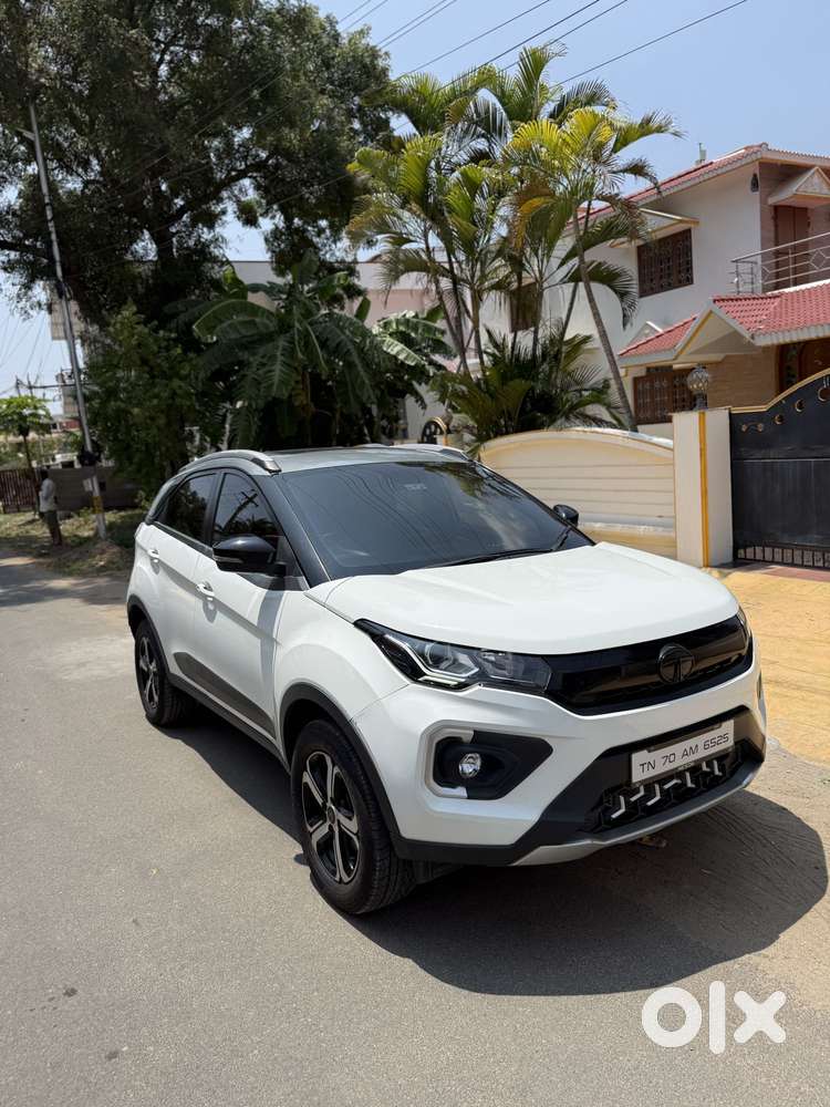 Tata Nexon Xz Plus (hs), 2023, Petrol