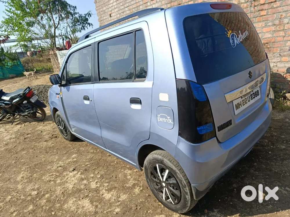 3 Onor
Petrol  + Lpg
Ac Chalu 
Tyre 70% 
Music System
Final 145