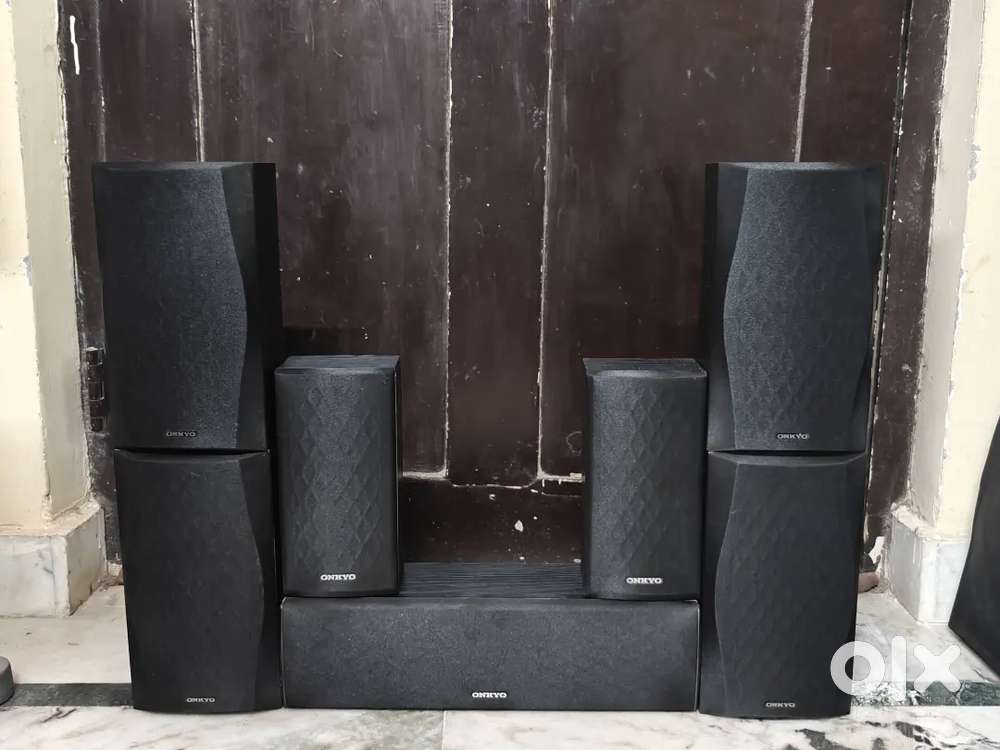 Onkyo 7 speaker 8 ohms 130 watts used any AV receiver avr amplifier