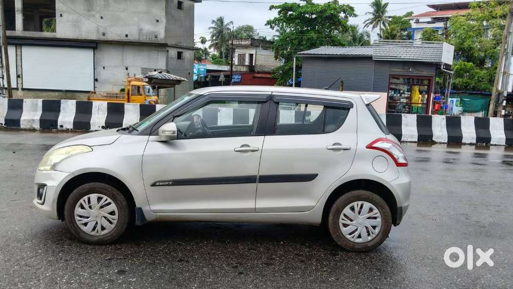 Maruti Suzuki Swift Vxi Optional, 2015, Petrol