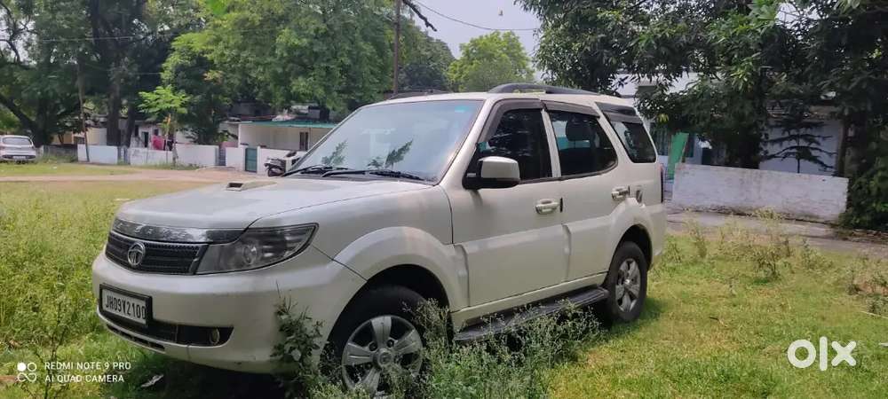Tata Safari Storme 2013